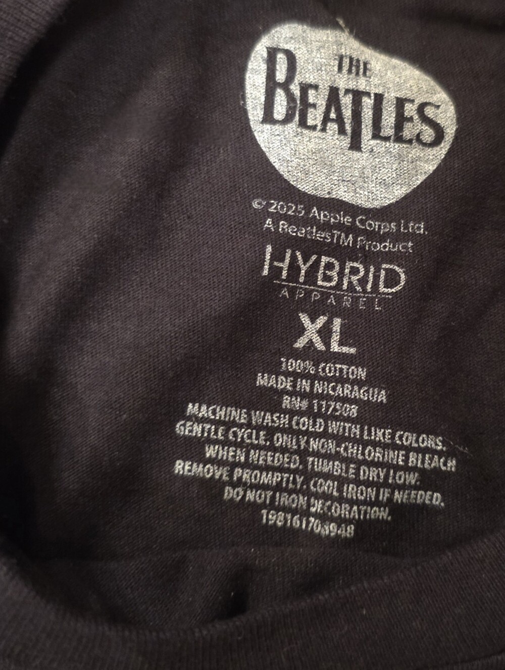 NWT THE BEATLES Abbey Road Black Graphic Tee Shirt Men's XL. Non smoking home. - Picture 6 of 7